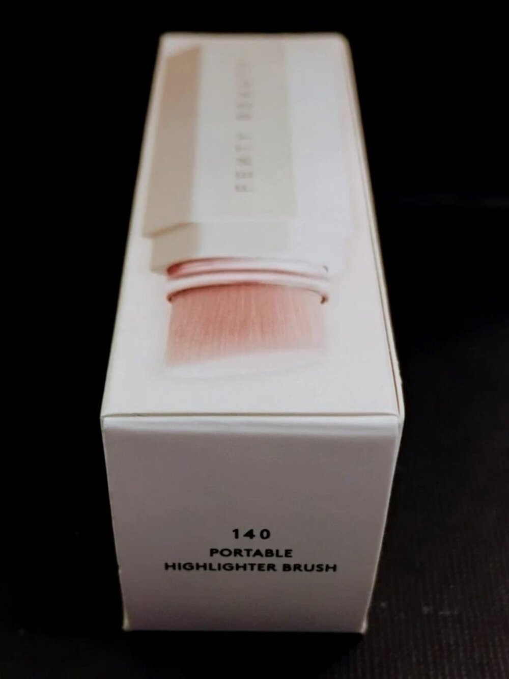 FENTY Beauty by Rihanna - PORTABLE HIGHLIGHTER BRUSH 140 NEW